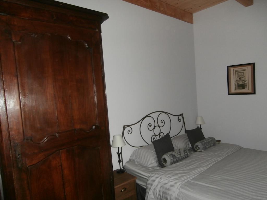 Bed and Breakfast L'Apothéis Saint-Thégonnec Habitación foto